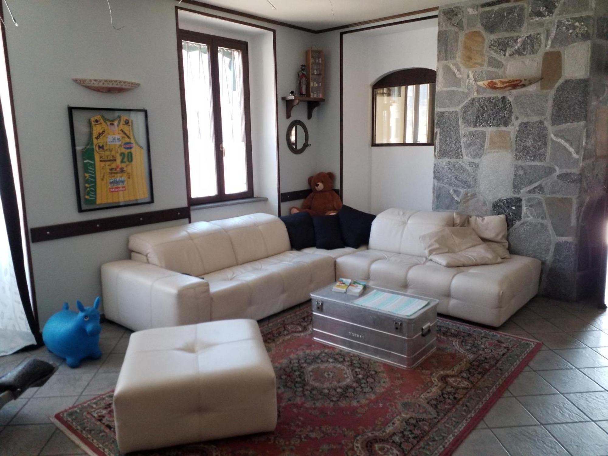 Casa Nunzia Bed & Breakfast Domodossola Bagian luar foto